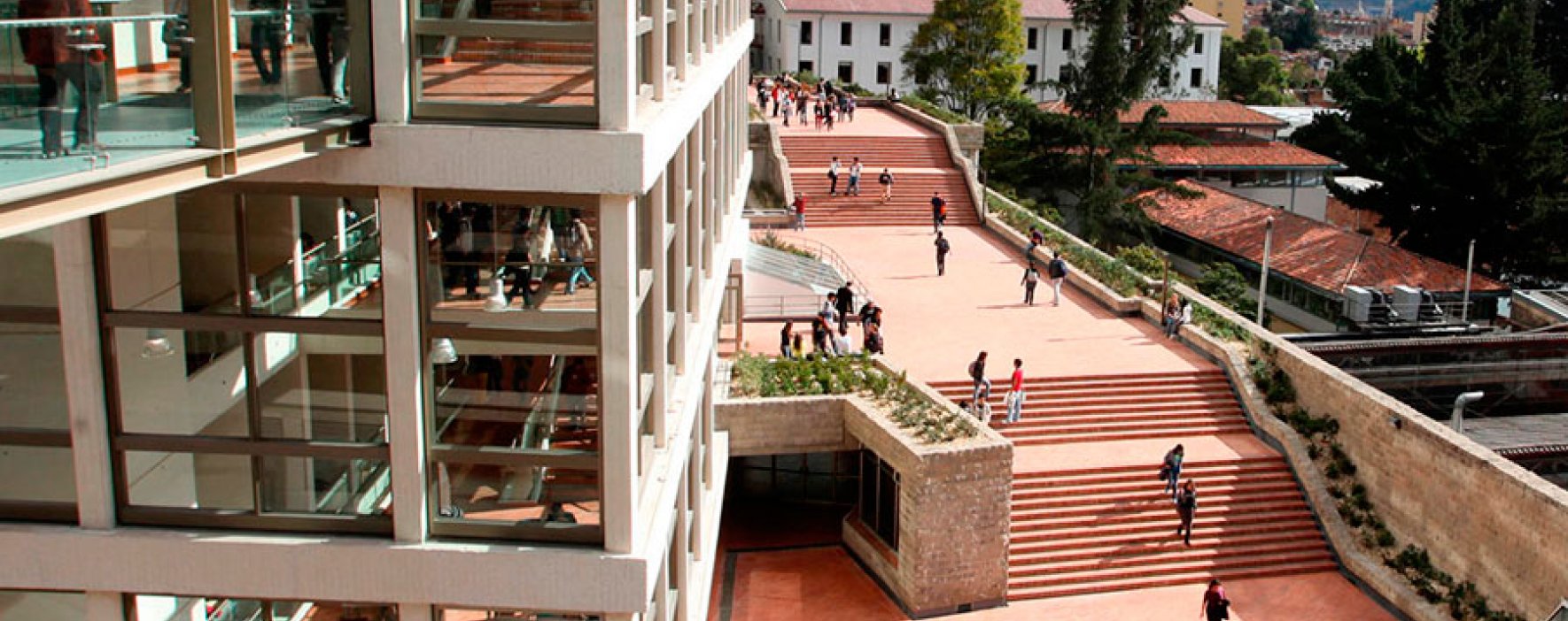  La Universidad de los Andes abre oportunidades educativas 