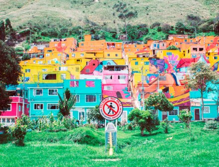 El mural más grande de Bogotá se encuentra en el barrio ‘Los Puentes'