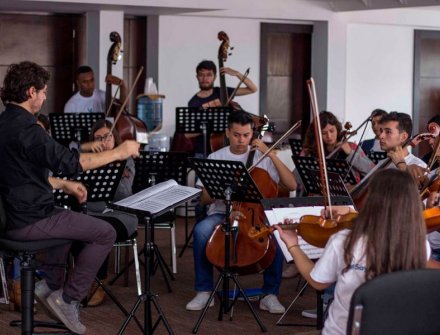 Fundación Batuta abre oportunidades para futuros músicos 
