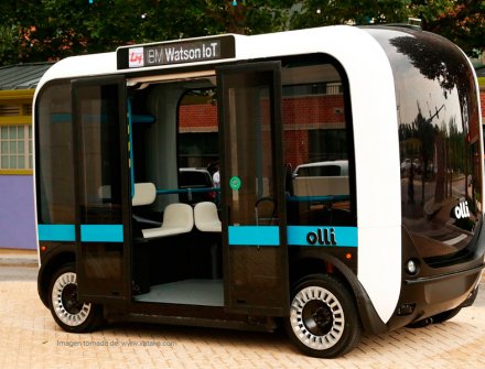 Minibús creado por colombiano será usado como transporte colectivo