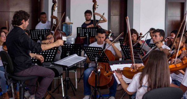 Fundación Batuta abre oportunidades para futuros músicos 